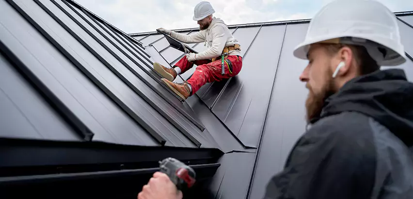 Professional Steel Roof Installation Services in evansville, IN