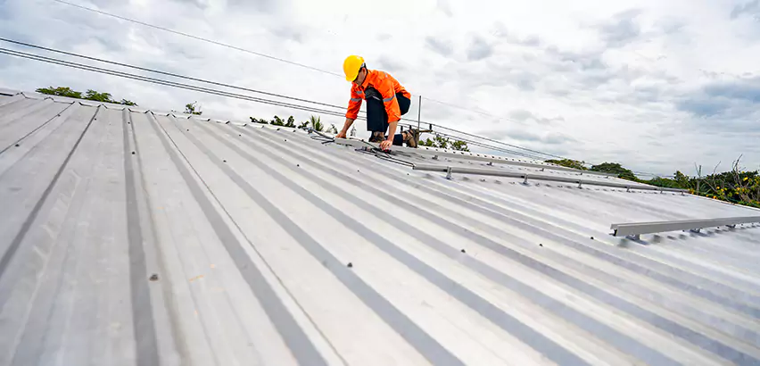 Metal Roof Repairs in evansville