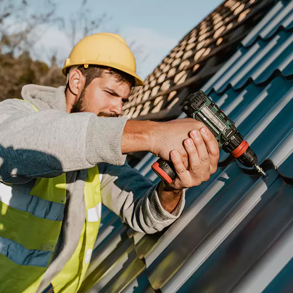 Why evansville Property Owners Choose Ideal Roofing Inc. for Metal Roof Replacement?